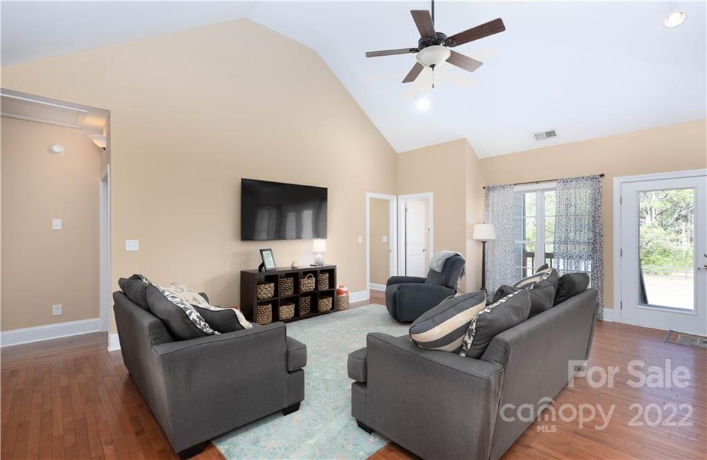 2568 Billy Wilson Road York, SC 29745 - Photo 5 of 22 Gallery Image 5
