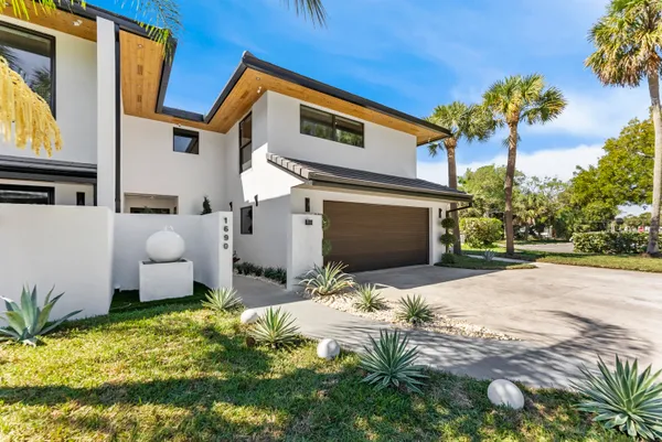 $3,029,000 | 1690 South Ocean Boulevard, Delray Beach, FL 33483