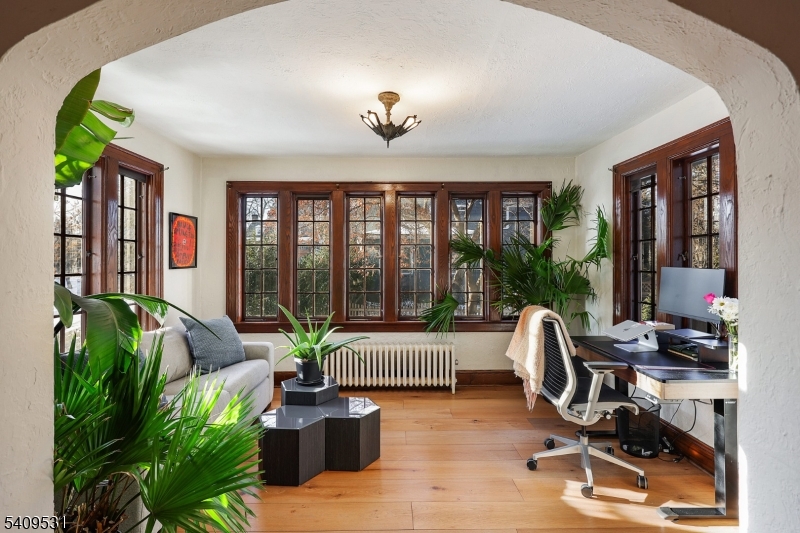 28 Hampton Road Cranford, NJ 07016 - Photo 11 of 39