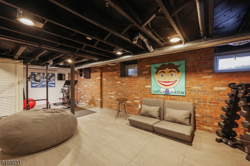 28 Hampton Road Cranford, NJ 07016 - Photo 29 of 39