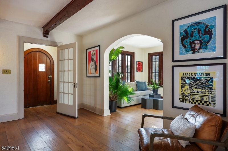 28 Hampton Road Cranford, NJ 07016 - Photo 6 of 39