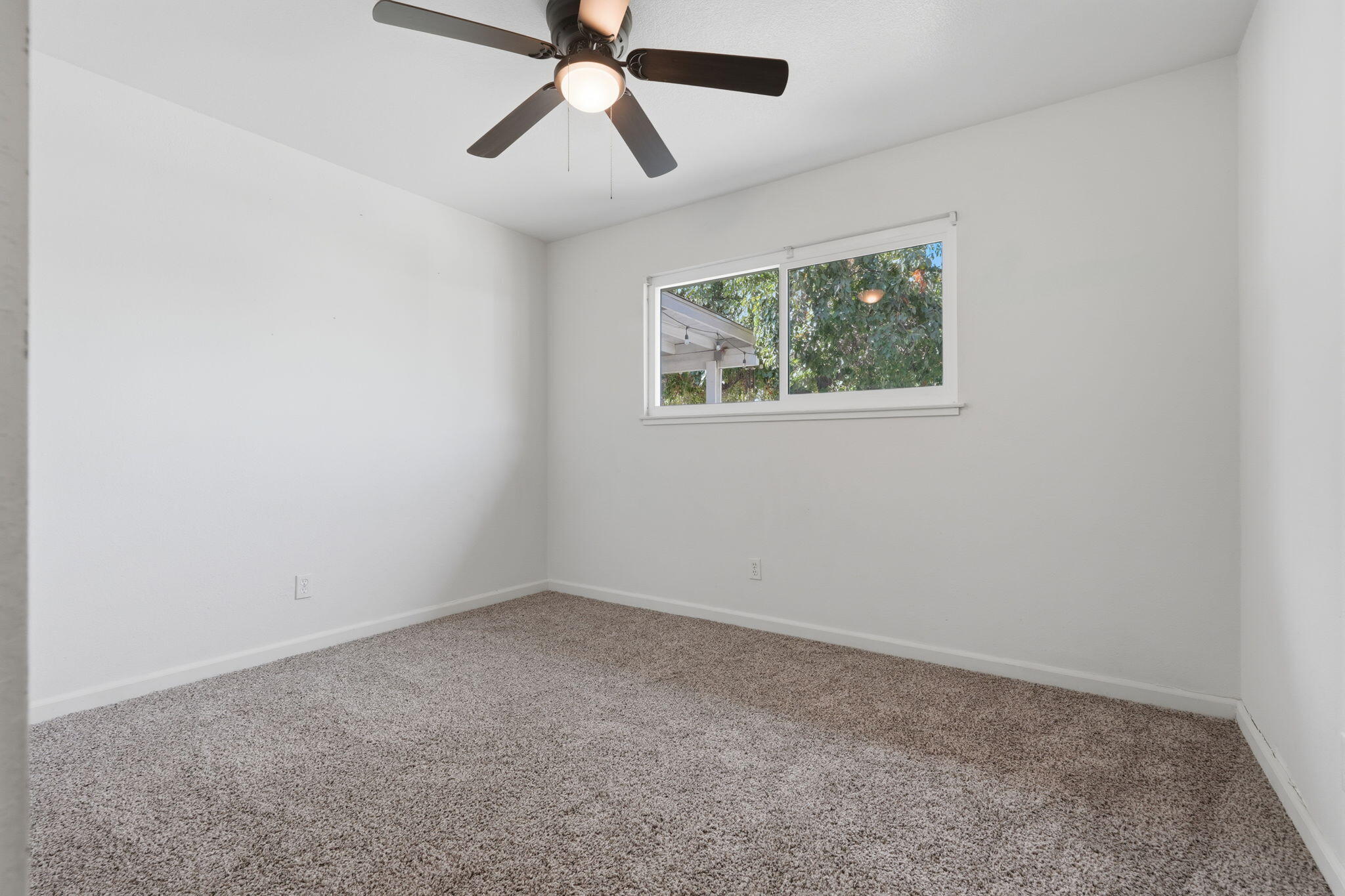 351 South Cornucopia Road Exeter, CA 93221 - Photo 29 of 54 31-351_S_Cornucopia_Rd_-_Exeter_CA_029
