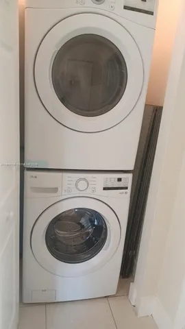 $2,450 | 6940 Northwest 179th Street, Unit 1077, Hialeah, FL 33015