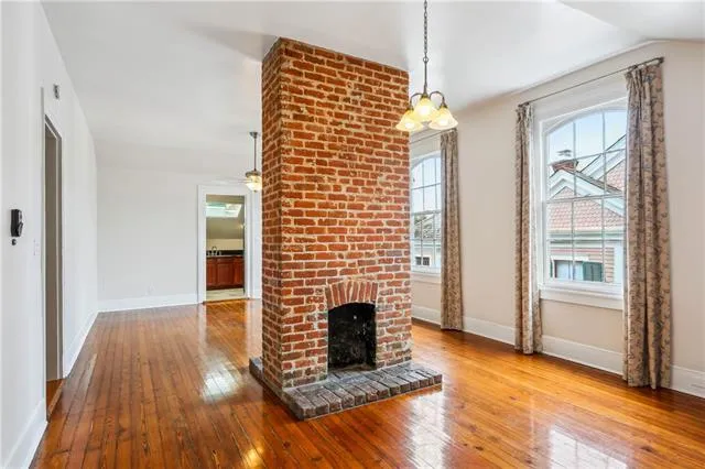 $275,000 | 3211 Prytania Street, Unit 5, New Orleans, LA 70115