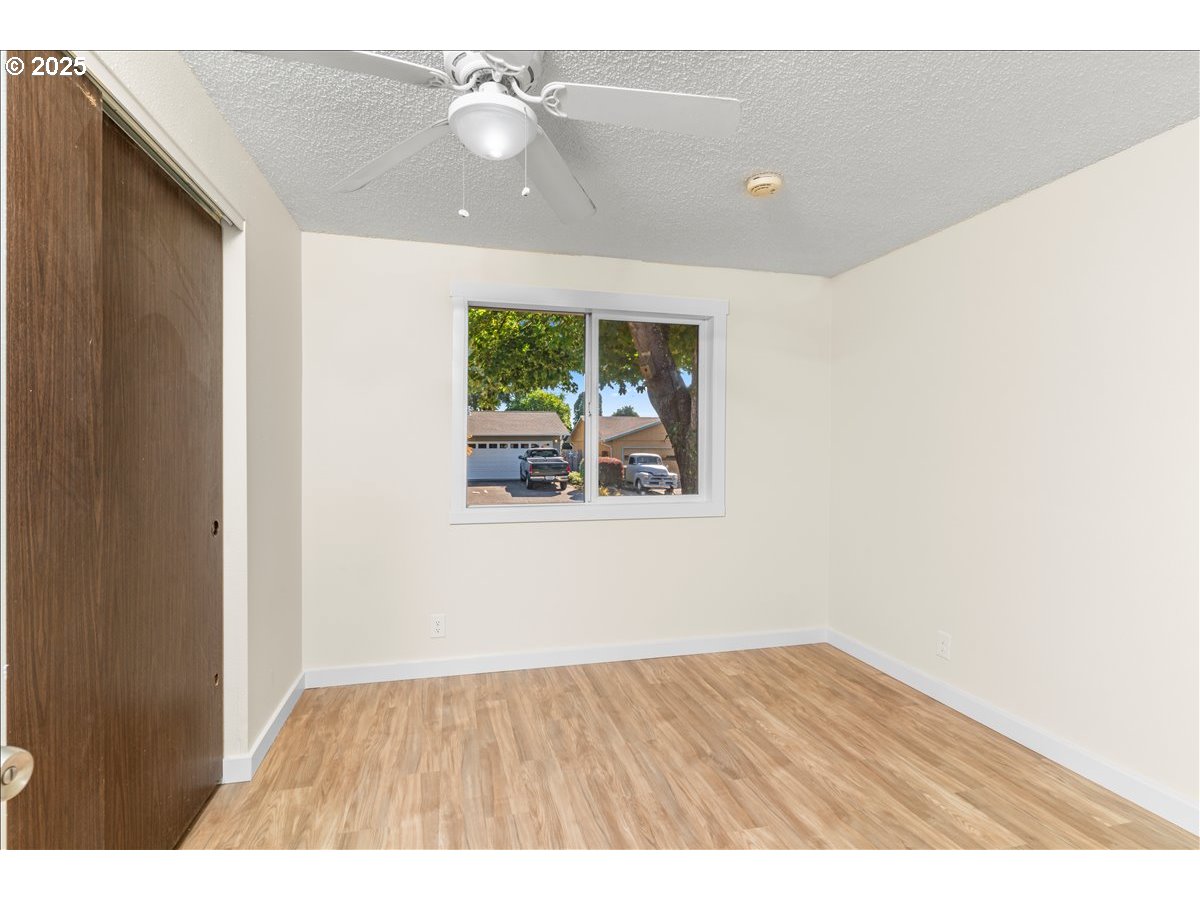 4655 Crown Court Northeast Salem, OR 97301 - Photo 12 of 33