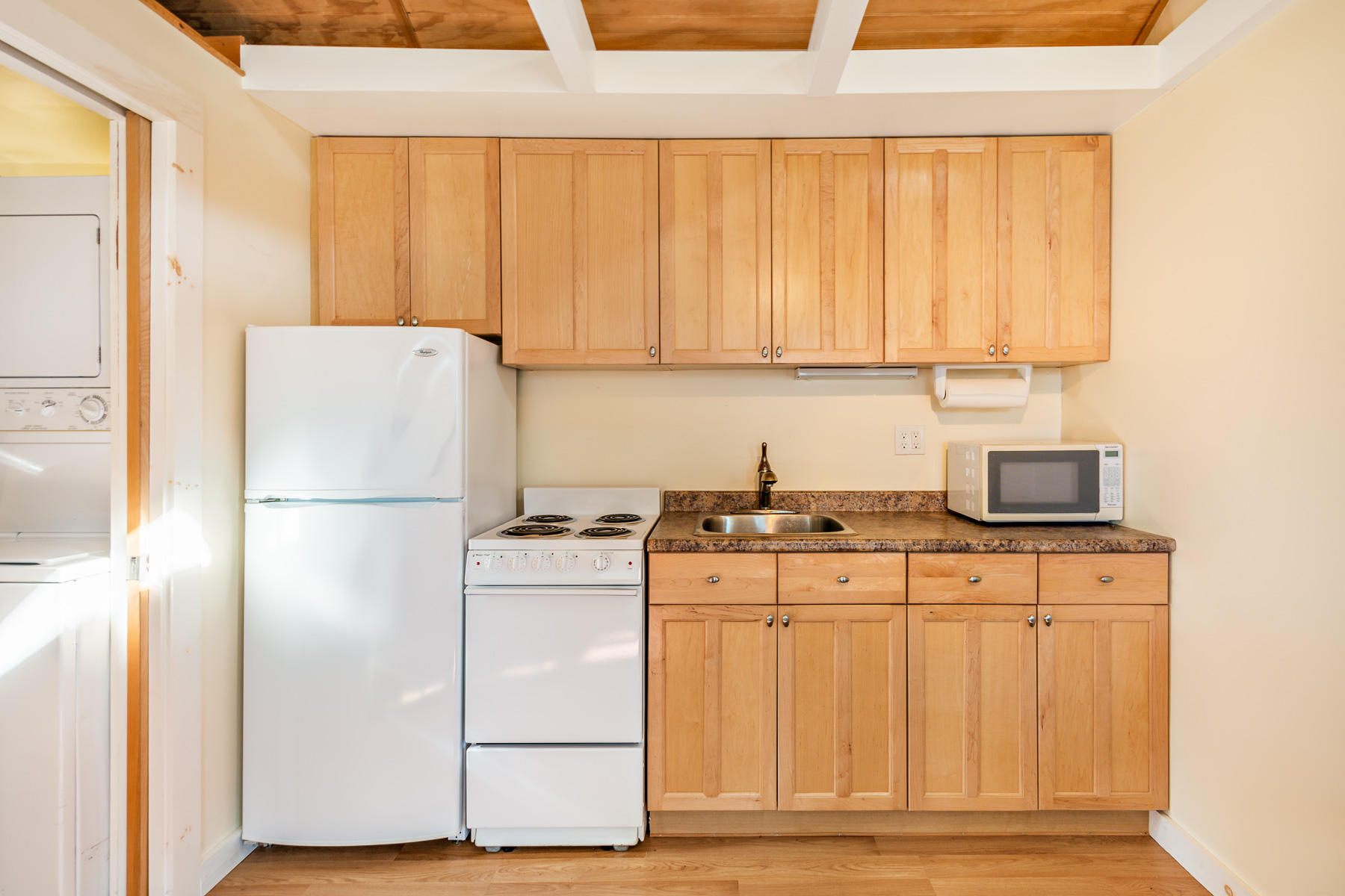 125 Shore Road, Unit 6 Truro, MA 02666 - Photo 6 of 19 125 Shore Road #6, Truro MA-15