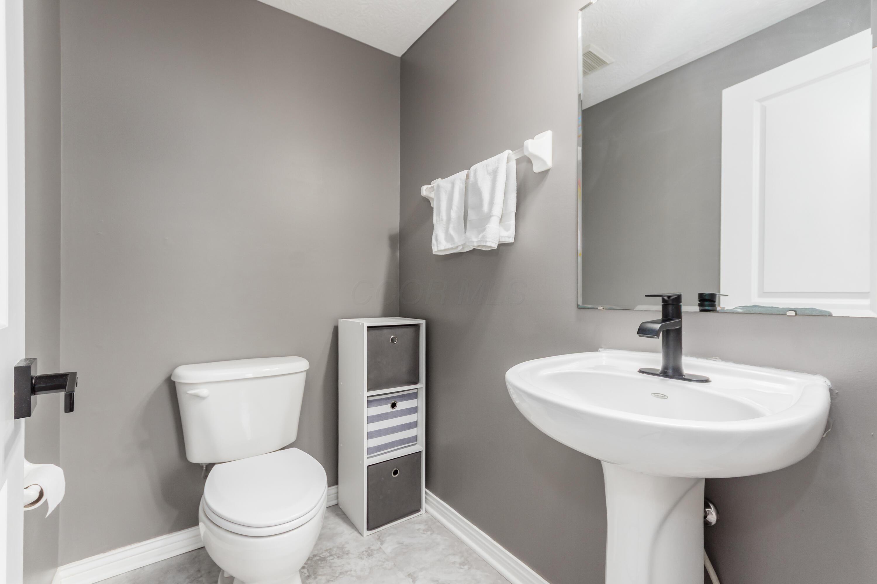6139 Rackley Way Westerville, OH 43081 - Photo 21 of 42 Half Bath