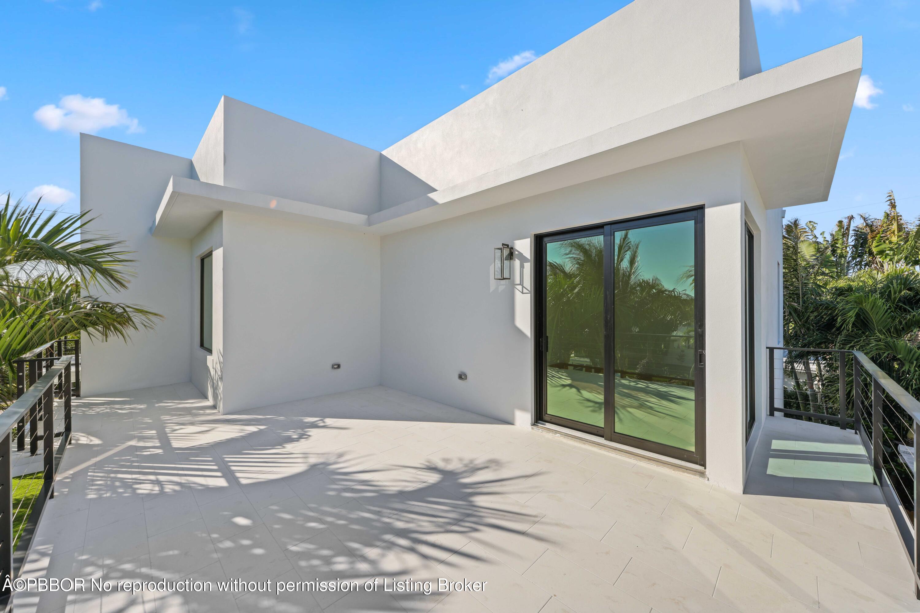 191 Alpine Road West Palm Beach, FL 33405 - Photo 31 of 32 Terrace