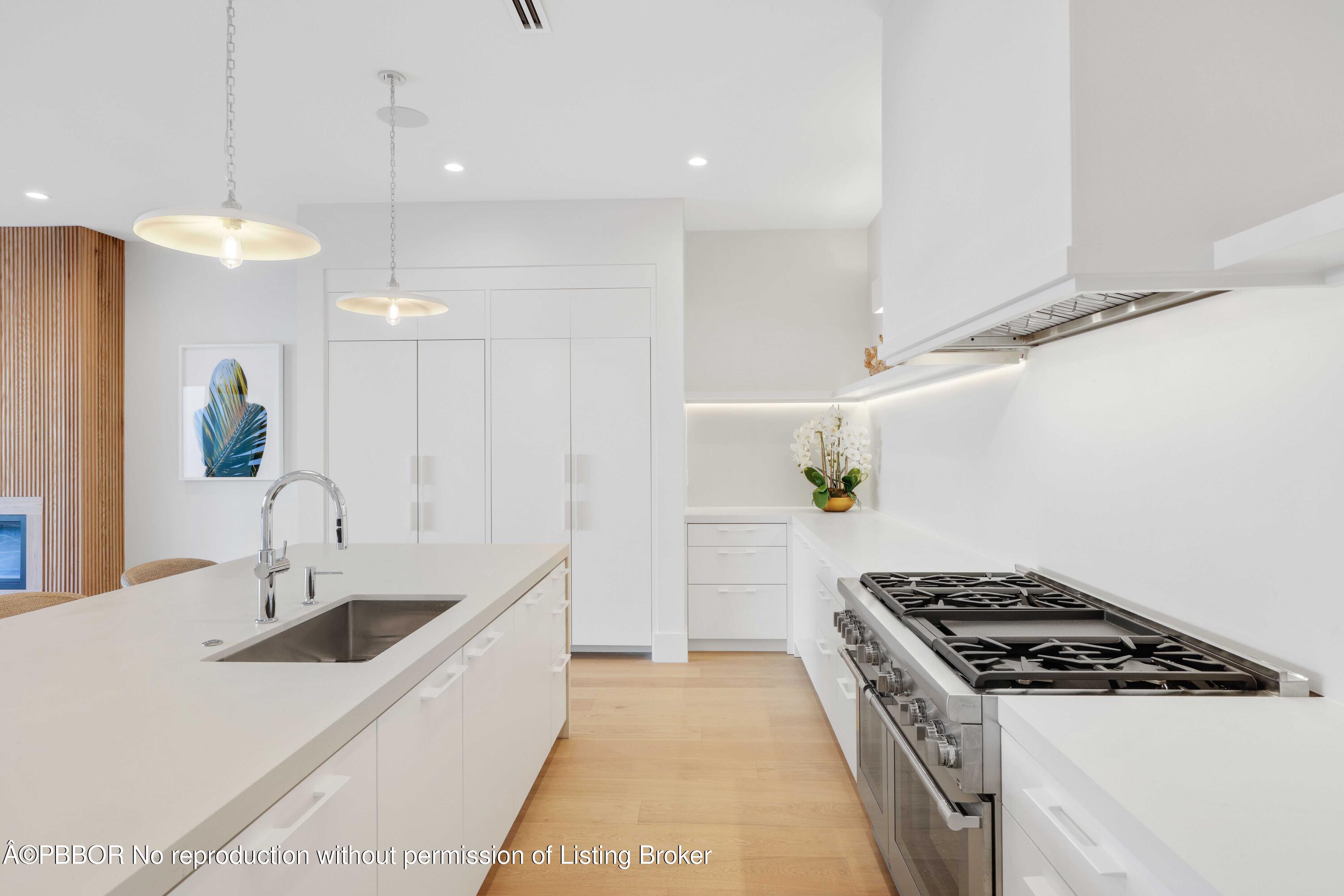 191 Alpine Road West Palm Beach, FL 33405 - Photo 8 of 32 Kitchen