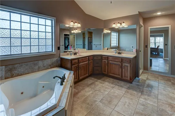 $610,000 | 17800 Northwest 128th Street, Platte City, MO 64079