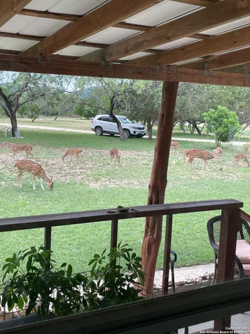 $897,000 | 1559 County Road 414, Uvalde, TX 78801