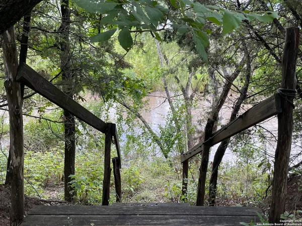 $789,000 | 1559 County Road 414, Uvalde, TX 78801