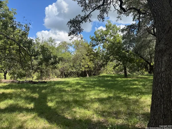 $789,000 | 1559 County Road 414, Uvalde, TX 78801