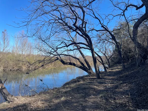 $789,000 | 1559 County Road 414, Uvalde, TX 78801