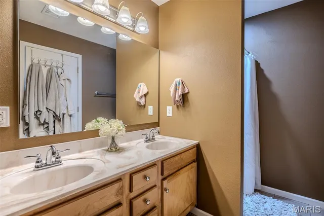 $275,000 | 115 Lakeview Court, St. Robert, MO 65584