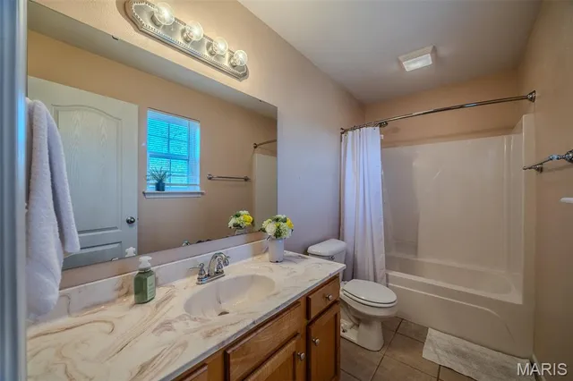 $275,000 | 115 Lakeview Court, St. Robert, MO 65584