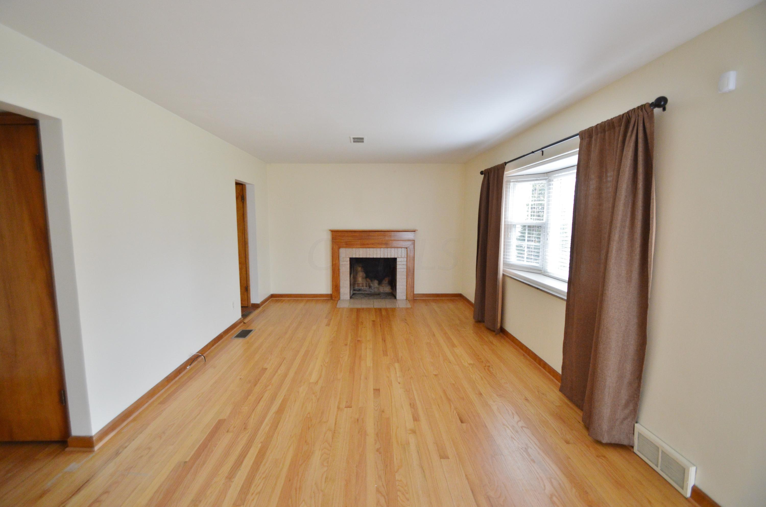 119 Fallis Road Columbus, OH 43214 - Photo 3 of 24 Gallery Image 3