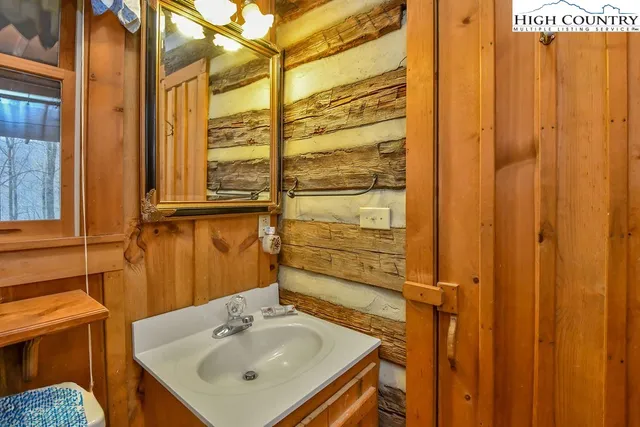 $349,900 | 682 Stonebridge Lane, Todd, NC 28684