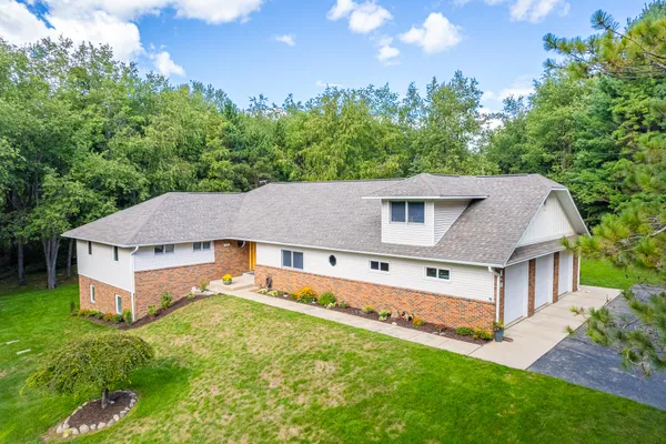 $837,000 | 6211 Kies Street Northeast, Rockford, MI 49341