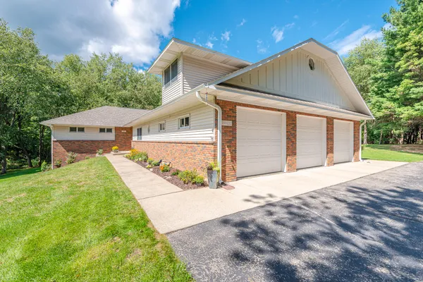 $837,000 | 6211 Kies Street Northeast, Rockford, MI 49341