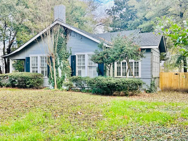 $165,000 | 310 Kenneth Street, Greenwood, MS 38930