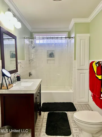 $165,000 | 310 Kenneth Street, Greenwood, MS 38930