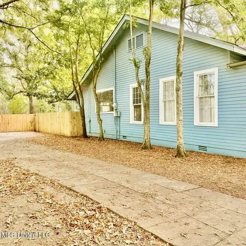 $165,000 | 310 Kenneth Street, Greenwood, MS 38930