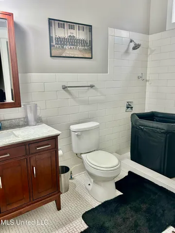 $165,000 | 310 Kenneth Street, Greenwood, MS 38930