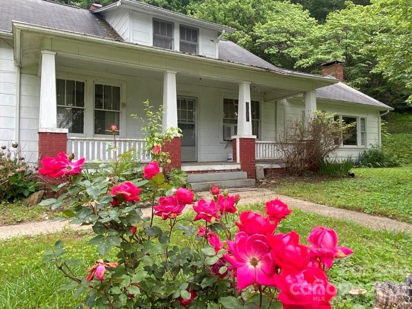 3787 Hollywood Ridge Road Lenoir, NC 28645 - Photo 1 of 25 Gallery Image 1