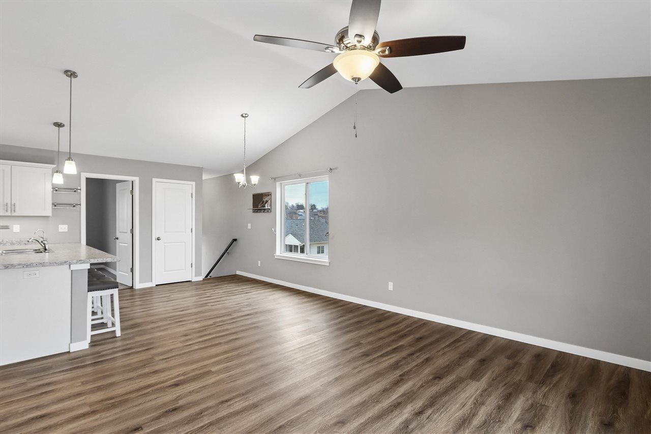 600 Riley Lane West Branch, IA 52358 - Photo 6 of 28 Gallery Image 6