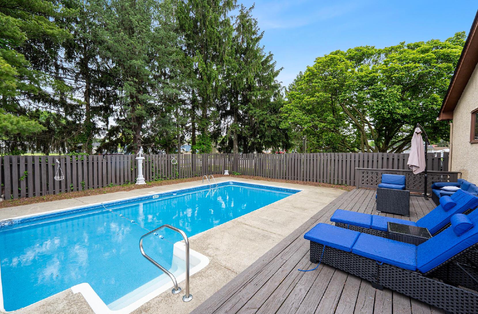 300 Stockbridge Road Columbus, OH 43207 - Photo 18 of 40 Inground pool with its own private lounging deck.