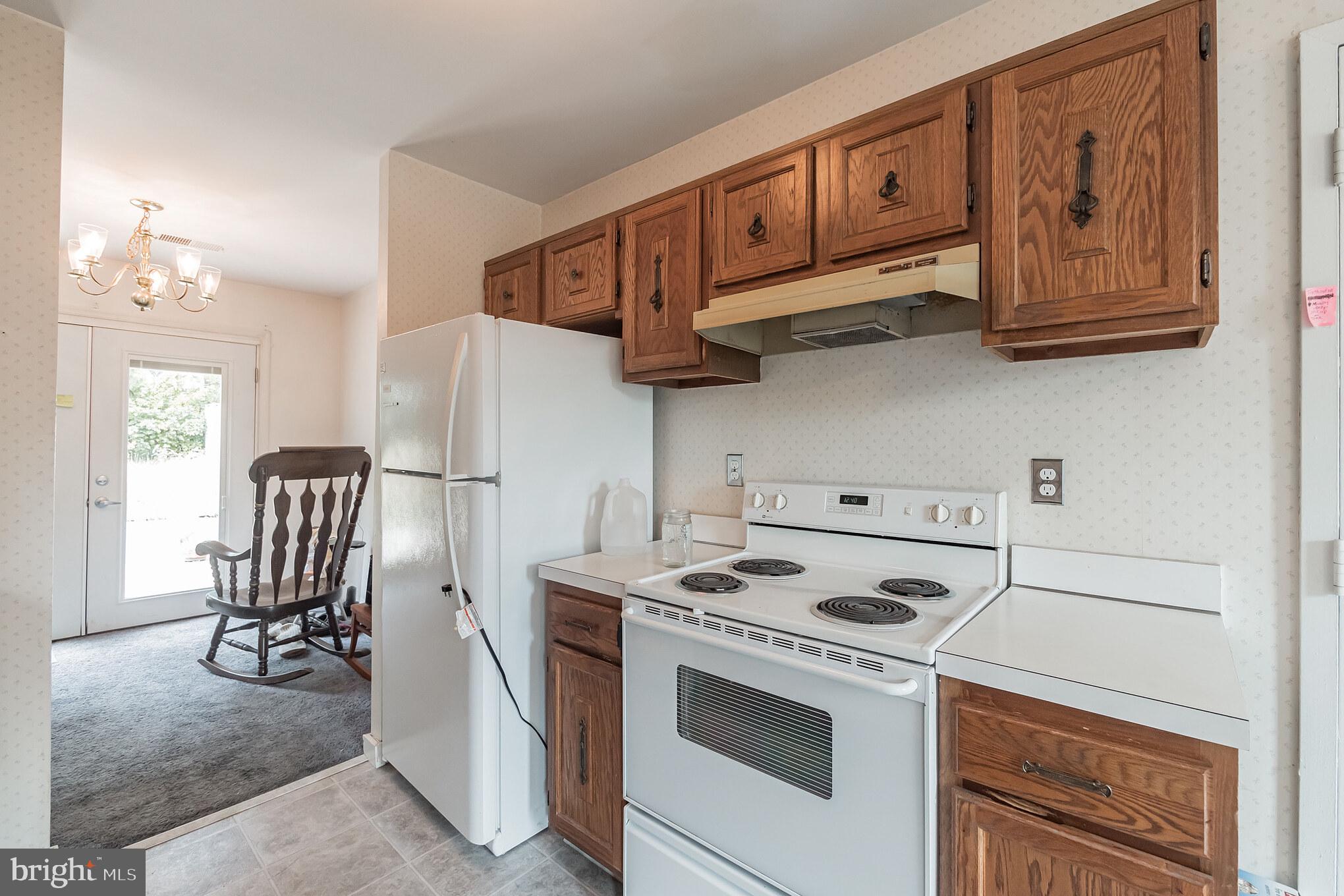 6404 Darwin Road Laurel, MD 20707 - Photo 7 of 30