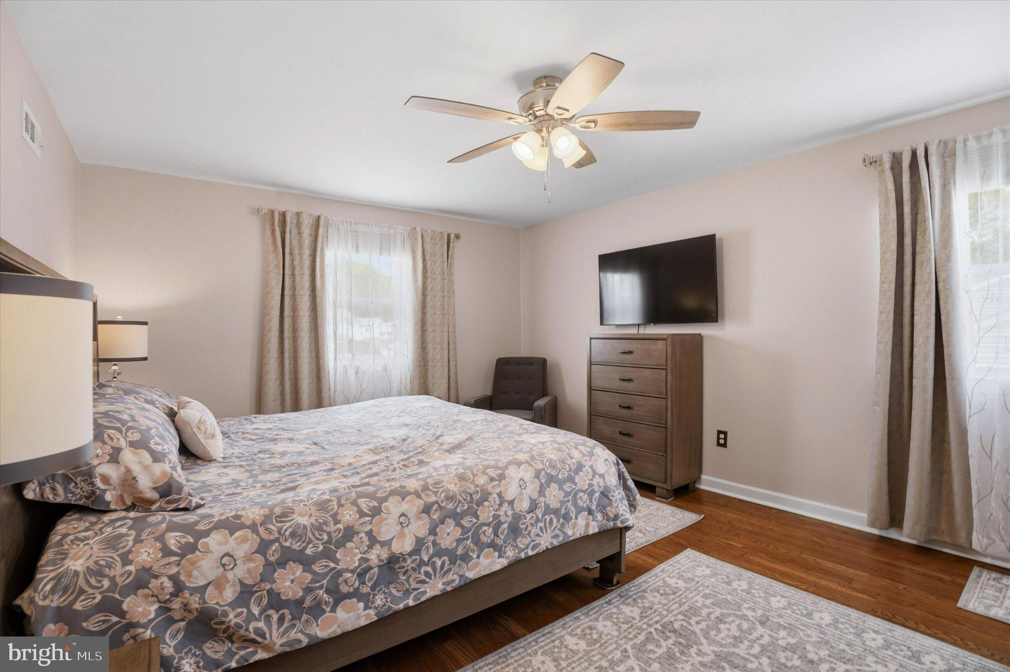 308 Lewis Road Springfield, PA 19064 - Photo 12 of 34 Serene bedroom with soft hues.