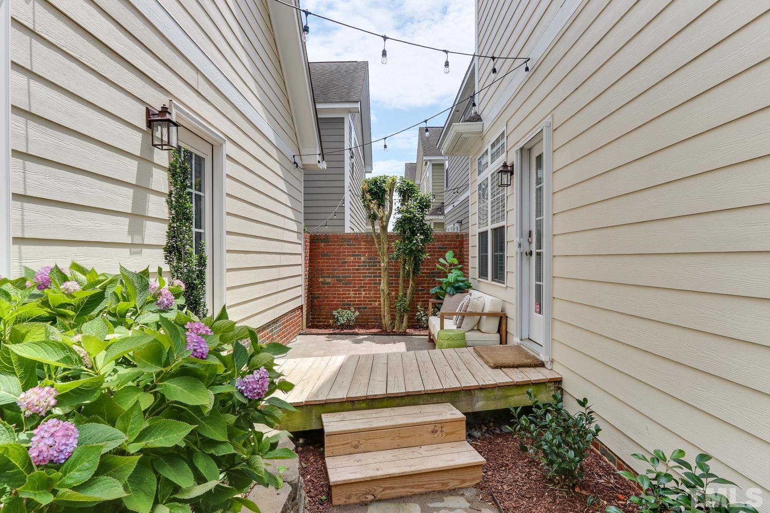 1142 Haynes Street Raleigh, NC 27604 - Photo 24 of 30 Gallery Image 24