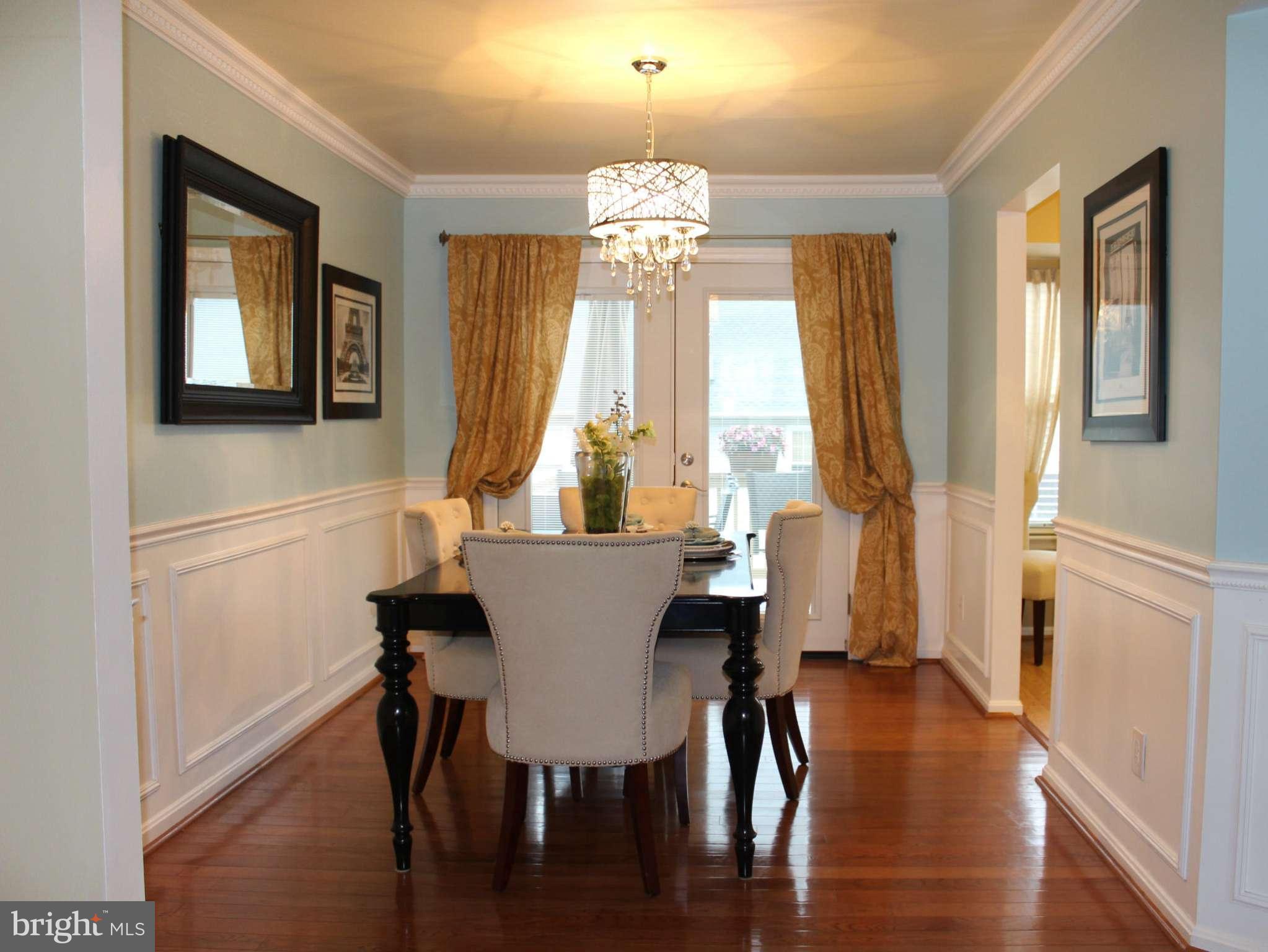 53 Powder View Court Baltimore, MD 21236 - Photo 7 of 28 Dining Room w/ custom moldings