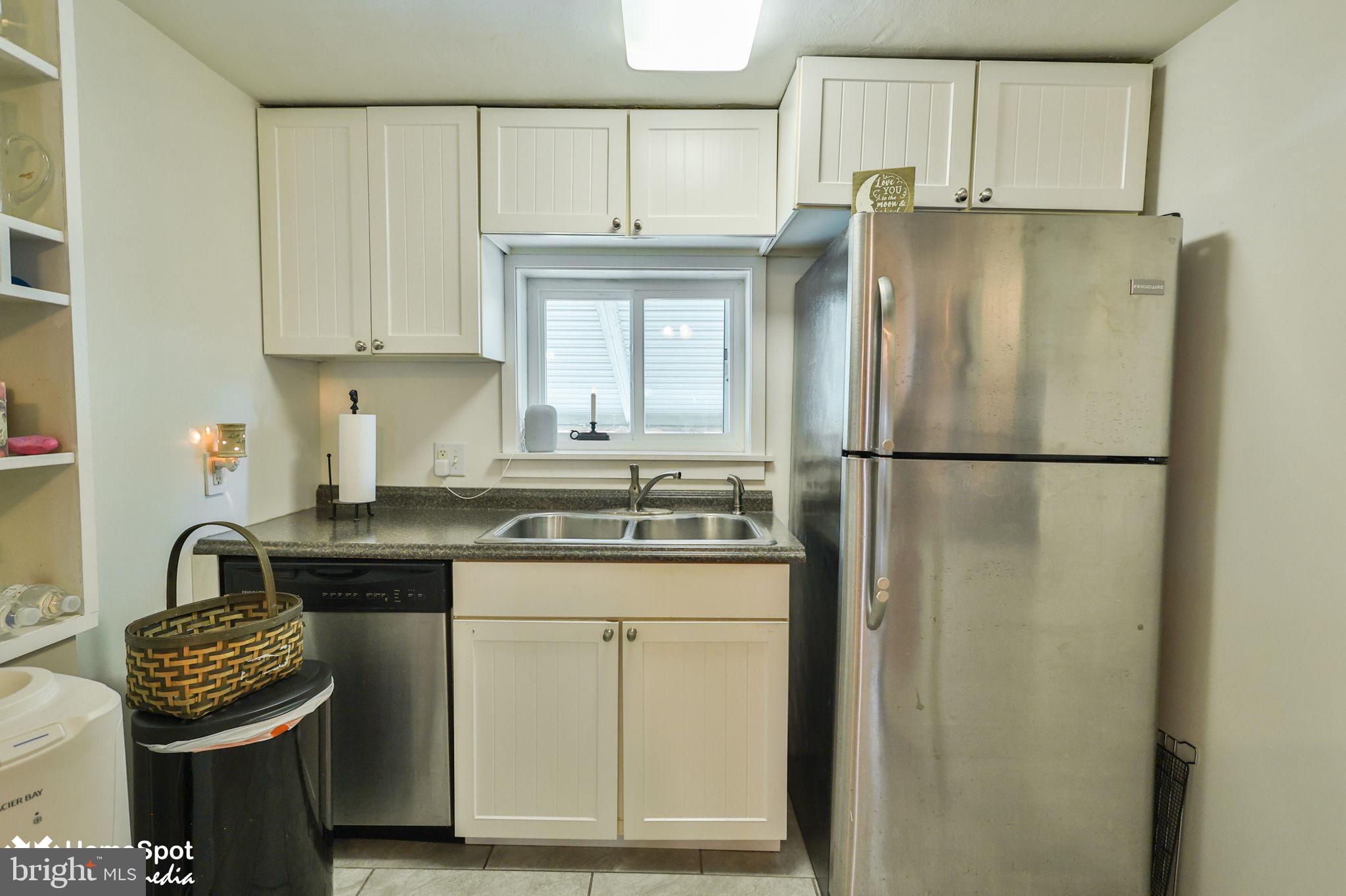 247 Adrain Street Emmaus, PA 18049 - Photo 9 of 28