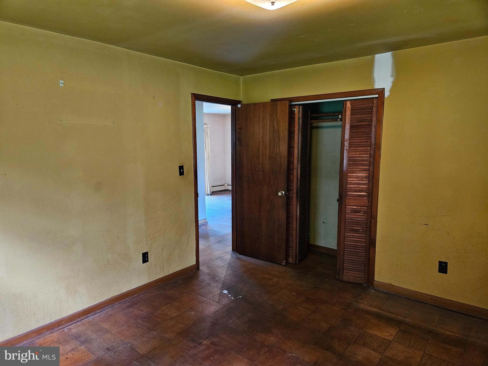 16485 Dawn Boulevard Hanover, VA 23069 - Photo 17 of 29 an empty room with closet