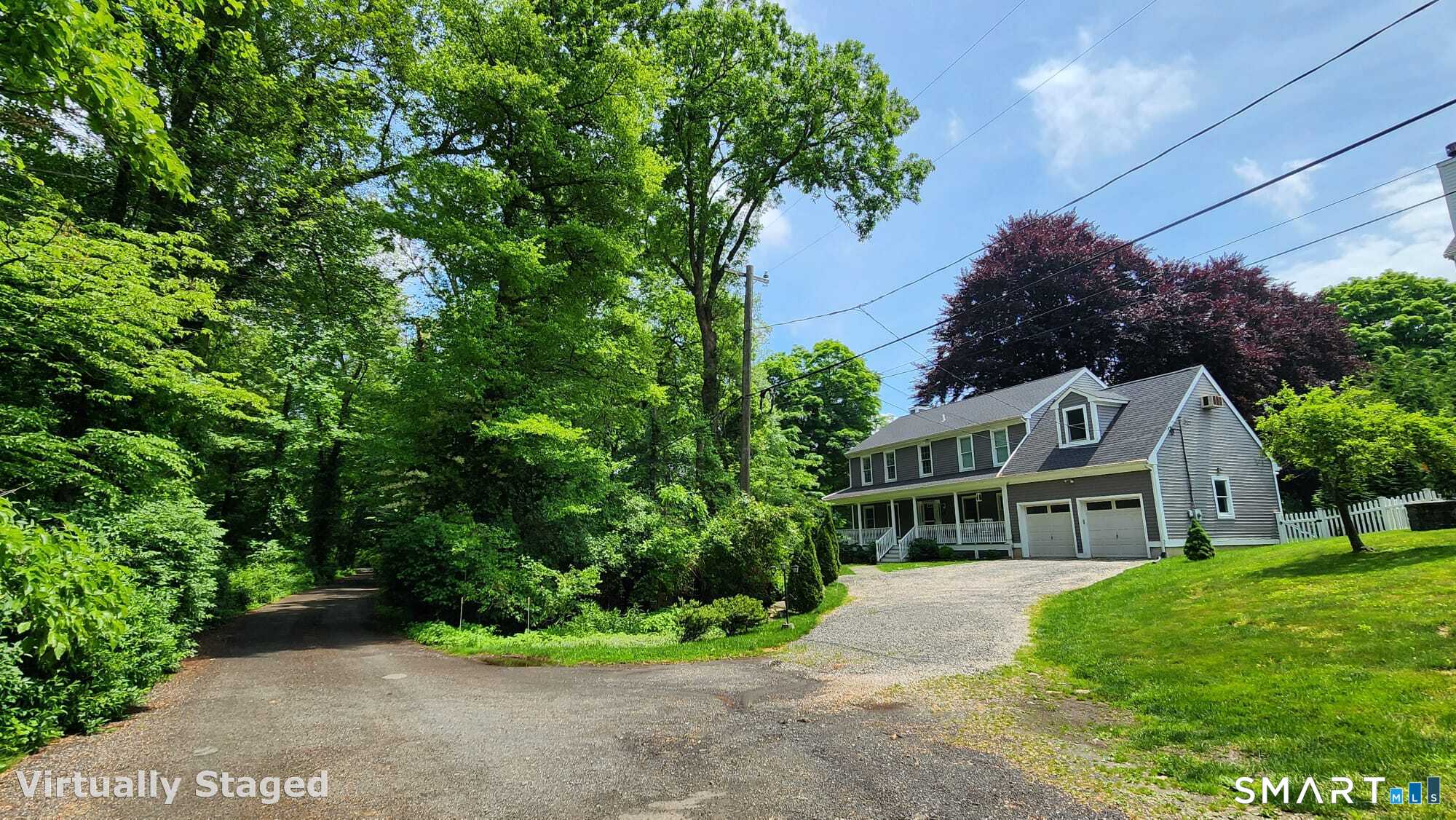 179 West Rocks Road Norwalk, CT 06851 - Photo 35 of 40 Private Driveway Entrance