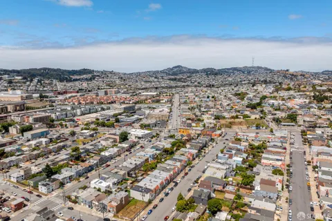 $895,000 | 1515 Underwood Avenue, San Francisco, CA 94124
