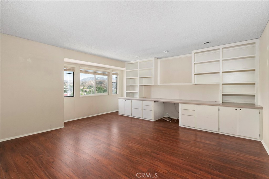 1703 Ridge View Colton, CA 92324 - Photo 28 of 59