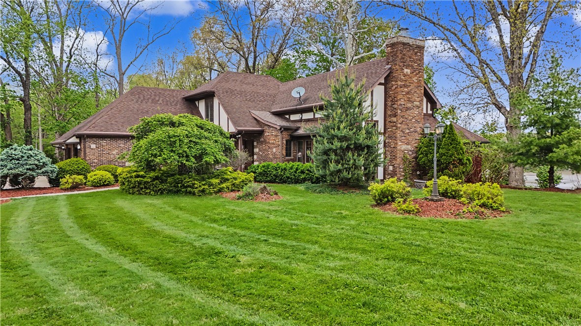 21247 Walnut Hill Road Danville, IL 61834 - Photo 5 of 46