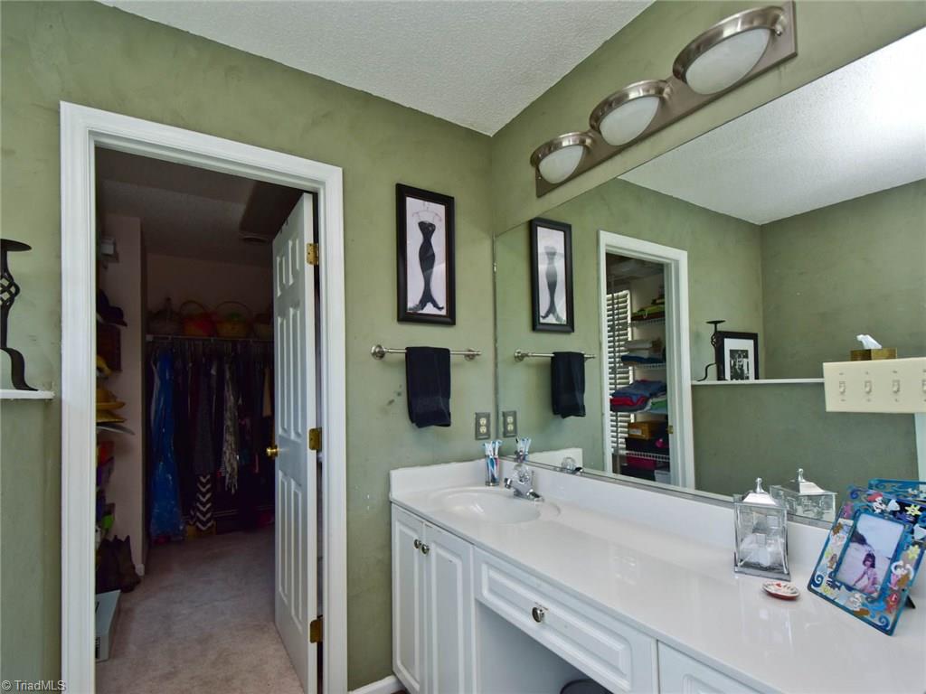 3003 Pinnacle Court High Point, NC 27265 - Photo 13 of 22 Gallery Image 13