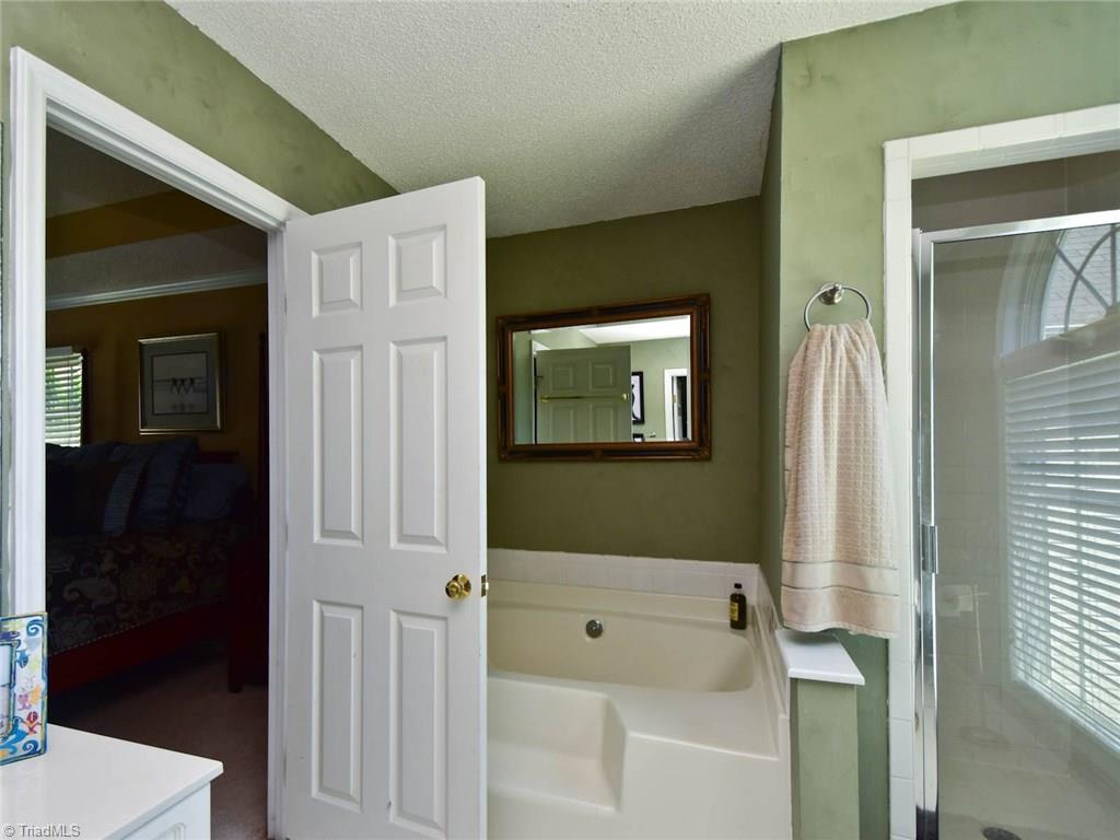 3003 Pinnacle Court High Point, NC 27265 - Photo 14 of 22 Gallery Image 14