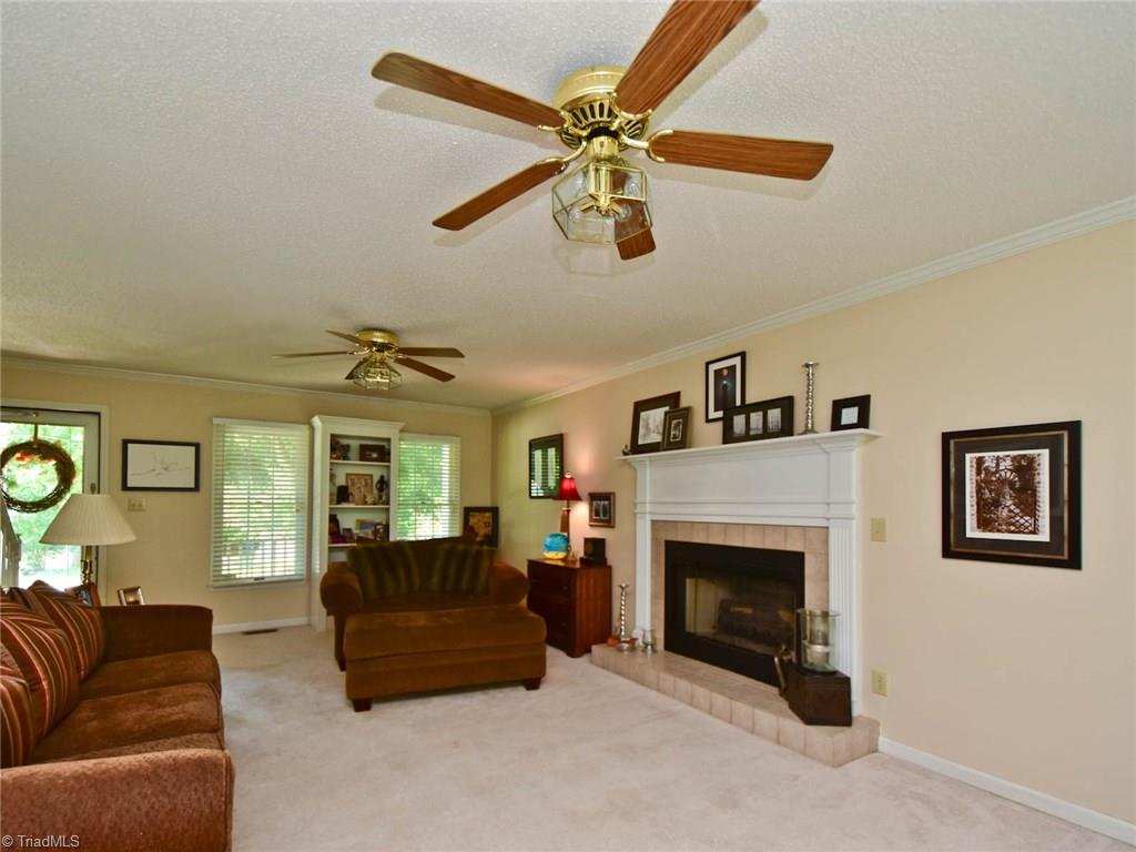 3003 Pinnacle Court High Point, NC 27265 - Photo 5 of 22 Gallery Image 5