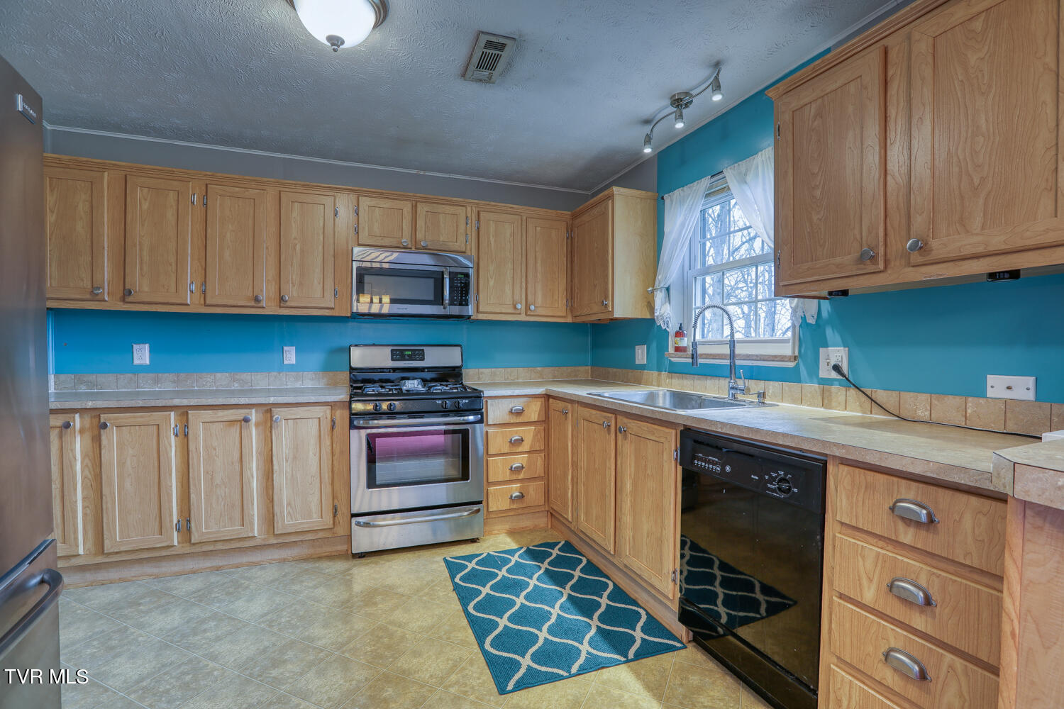724 Greenbriar Road Talbott, TN 37877 - Photo 20 of 104 DBrown. 724 Greenbriar. Talbott MLSb (12
