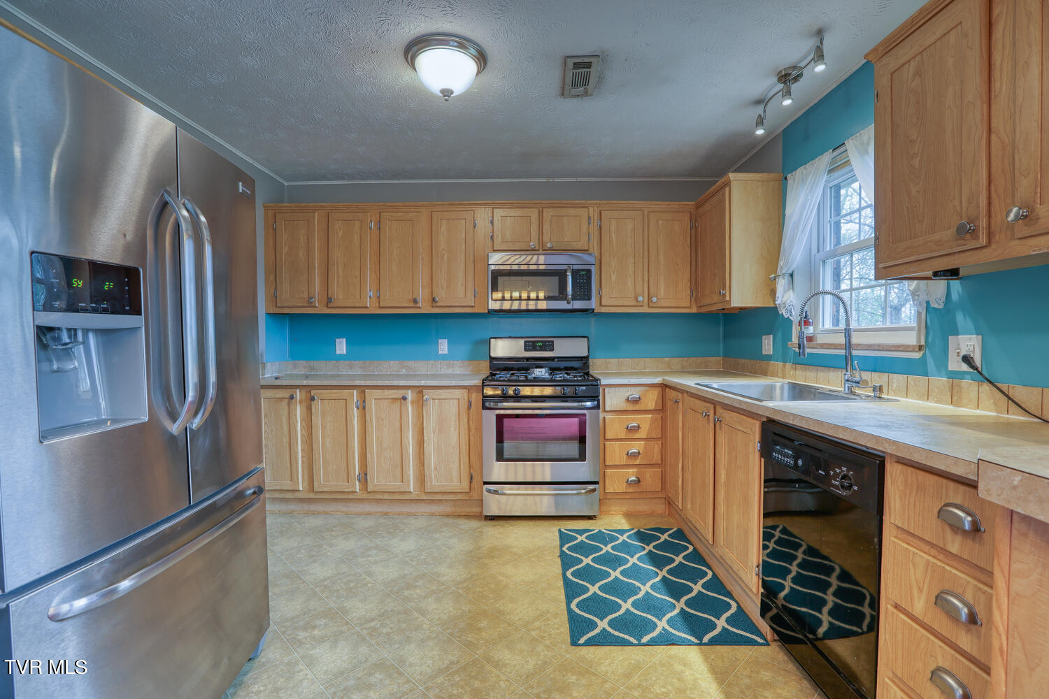 724 Greenbriar Road Talbott, TN 37877 - Photo 21 of 104 DBrown. 724 Greenbriar. Talbott MLSb (11