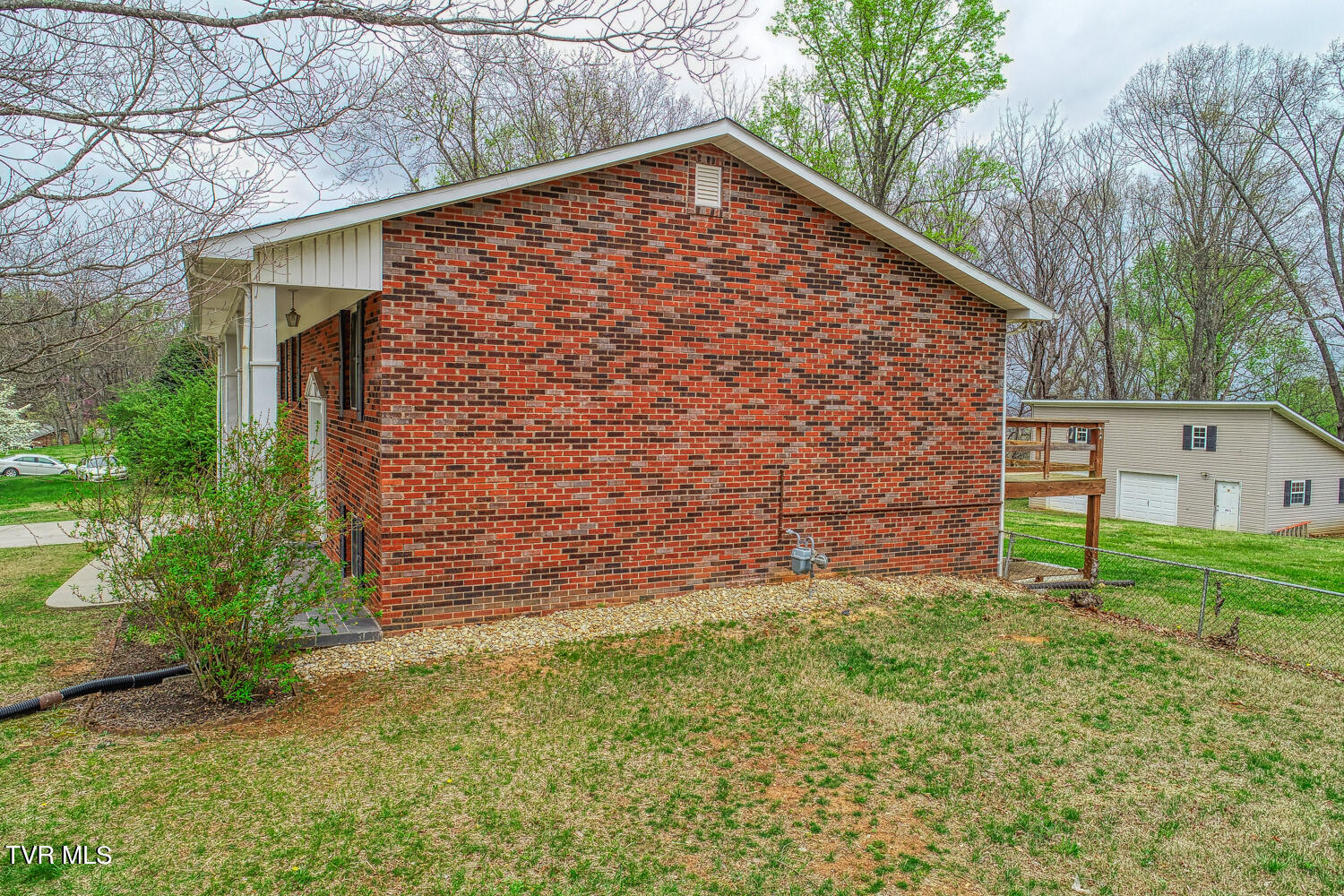 724 Greenbriar Road Talbott, TN 37877 - Photo 4 of 104 DBrown. 724 Greenbriar. Talbott MLSa (8