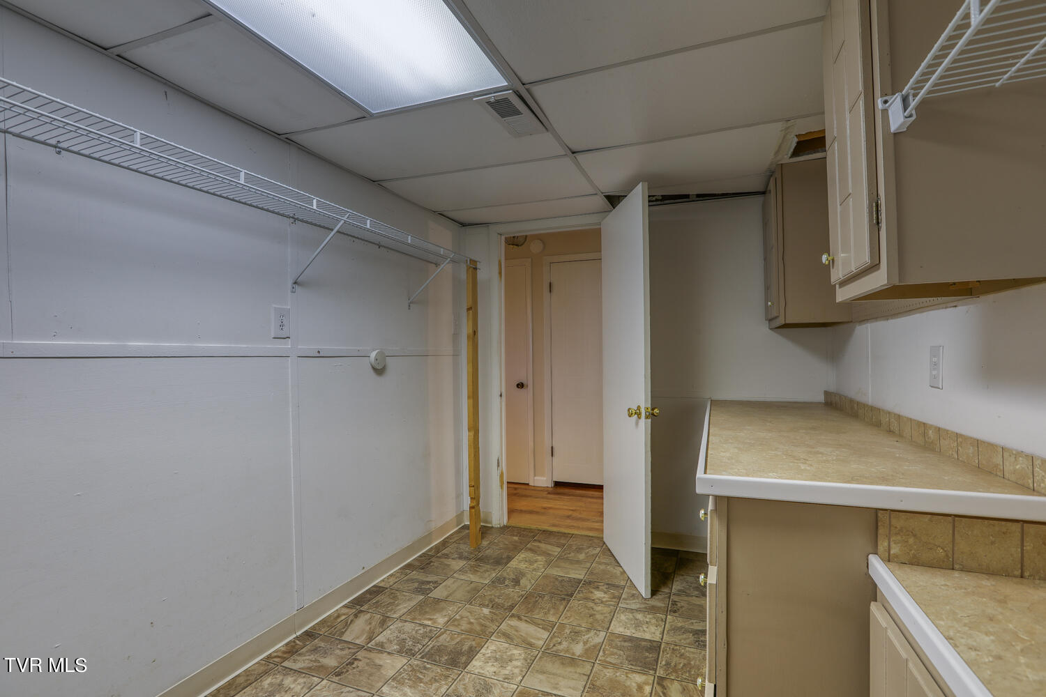 724 Greenbriar Road Talbott, TN 37877 - Photo 62 of 104 DBrown. 724 Greenbriar. Talbott MLSb (53