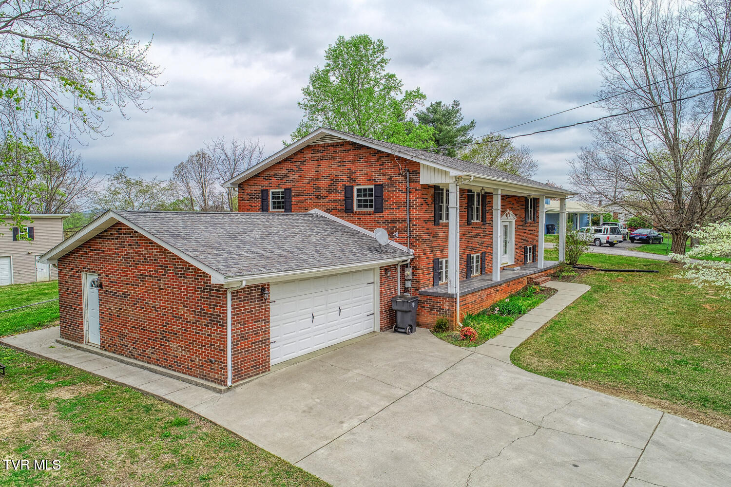 724 Greenbriar Road Talbott, TN 37877 - Photo 8 of 104 DBrown. 724 Greenbriar. Talbott MLSa (3
