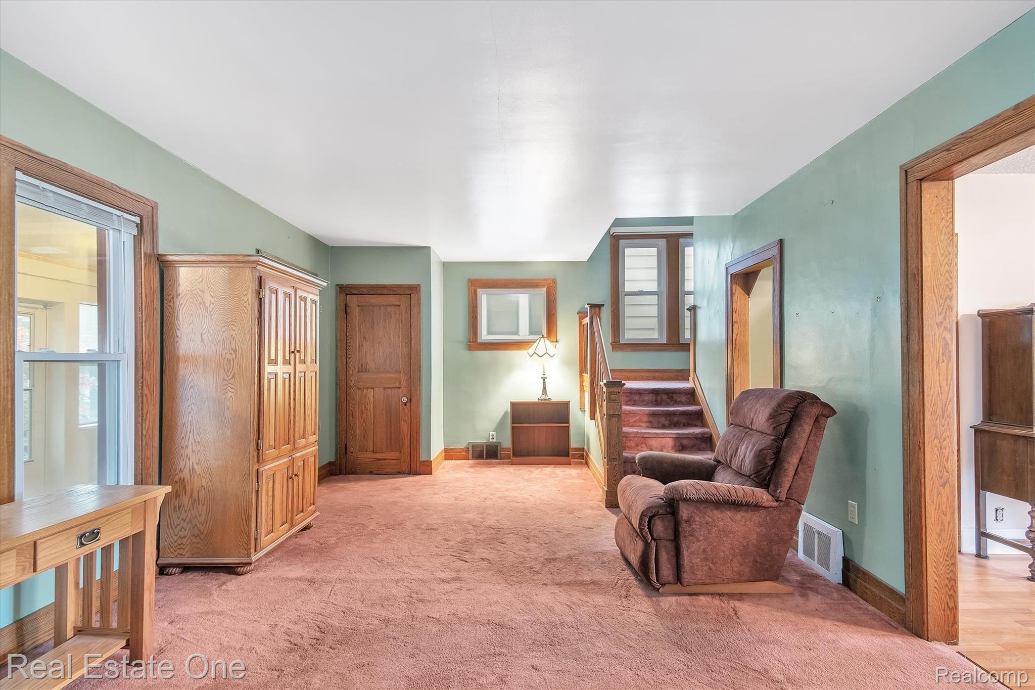 133 Leroy Street River Rouge, MI 48218 - Photo 4 of 31 133-Le-Roy-WindowStill-Real-Estate-Photography-8.jpg